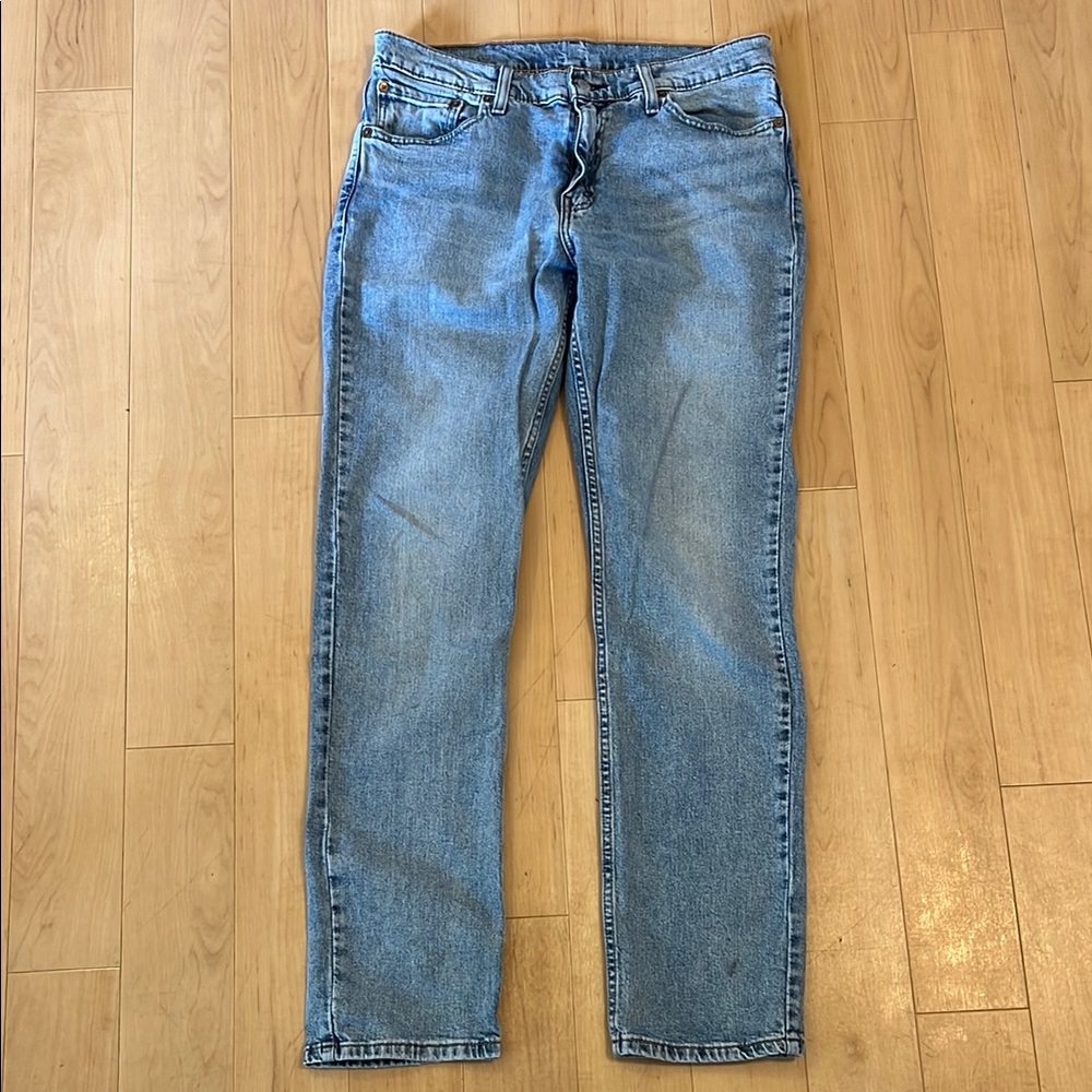 511 Levi's 33x32